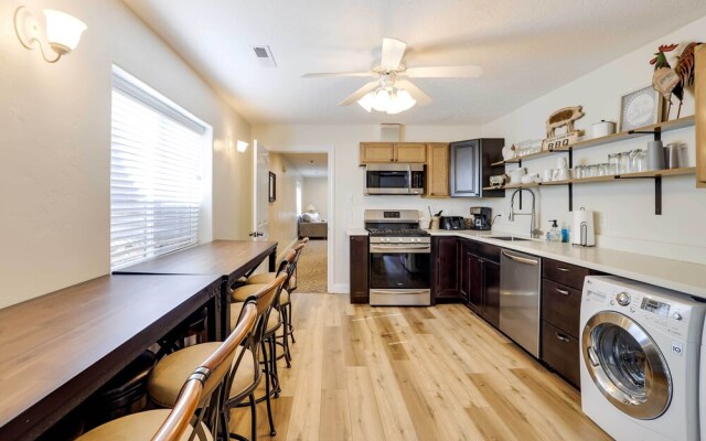 Spacious Hildale House w/ Large Deck!