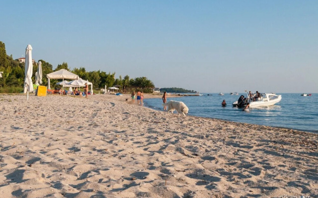 Sansen Villa Tripotamos