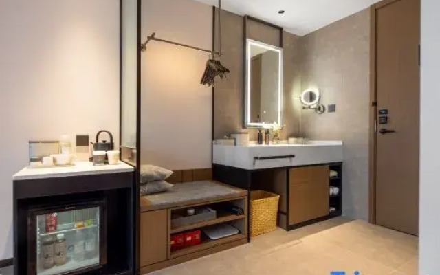 Yaduo Hotel, Dongfeng Middle Road, Baoding Wanbo Plaza