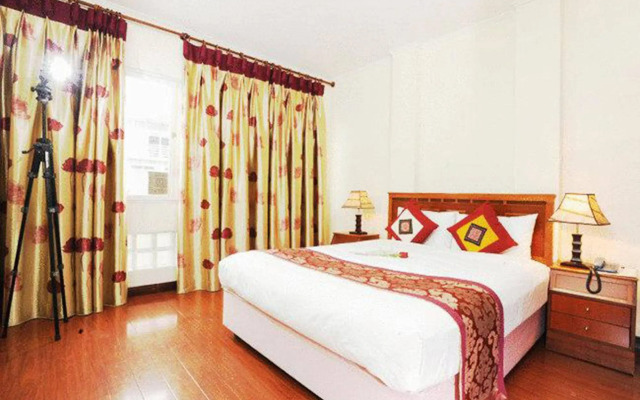 Hanoi Golden Moon Guesthouse
