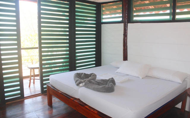 Playa Hermosa Ecolodge