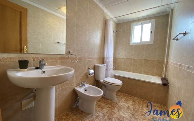 La Cinuelica R14 1st flr apt overlooking pool L182