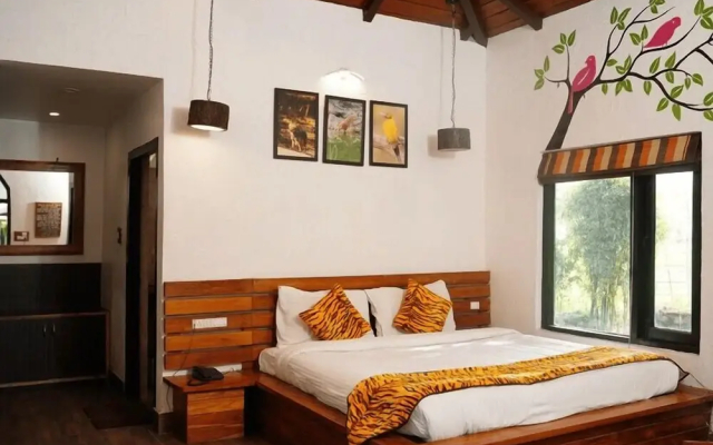 Corbett Machaan Resort