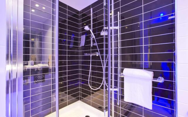 Holiday Inn Express Marseille Airport by IHG
