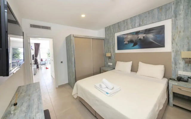 Seafront Flat With Excellent Sea View in Bodrum