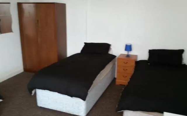 Decades Express Inn