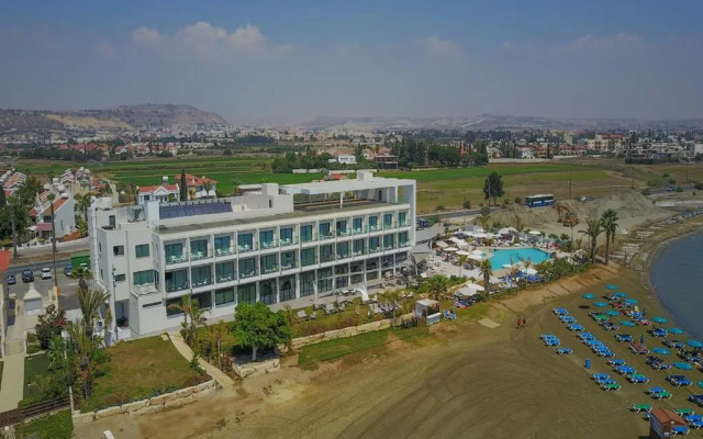 Lenios Beach Hotel