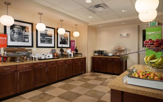 Hampton Inn & Suites Salem, OR