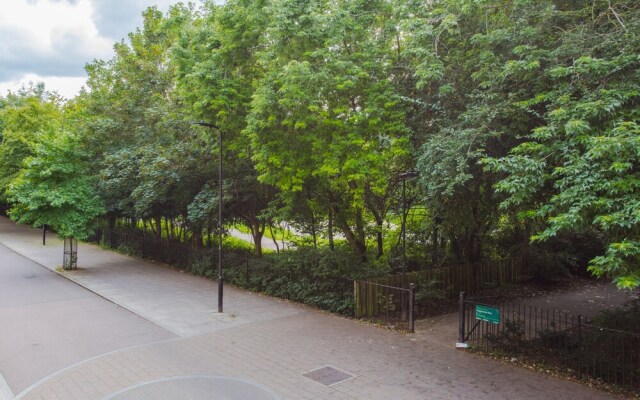 Warm 1 Bedroom Apartment with Balcony