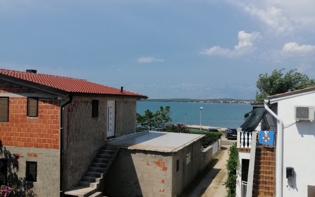 Apartment Sandra - 40m from the sea & parking: A1 Nin, Zadar riviera
