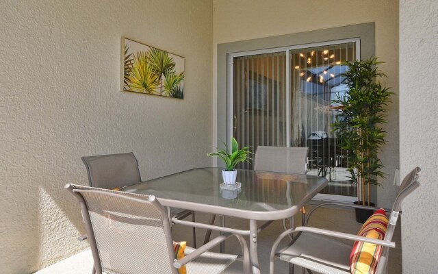 Storey Lake 4 Bedroom Townhome w Splashpool - 1624ST