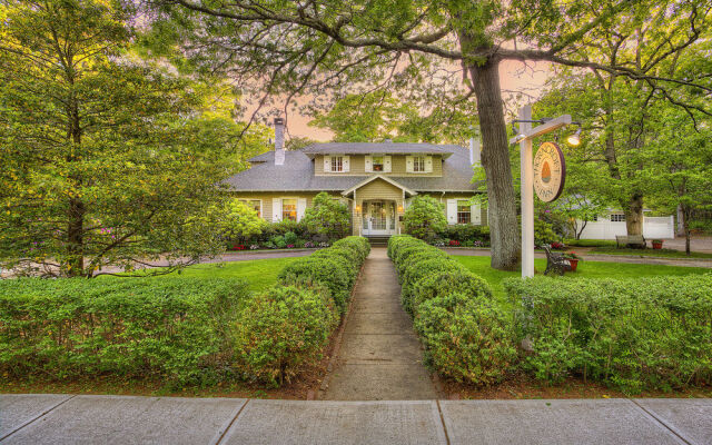 Thorncroft Inn