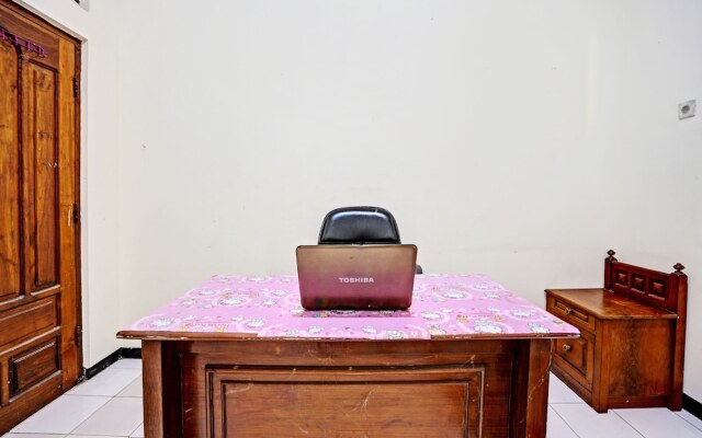 OYO Life 92785 Wisma Trubus  Syariah