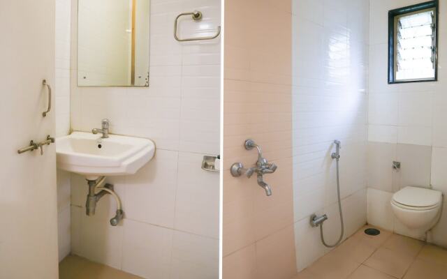 OYO 10678 Hotel Nandanvan