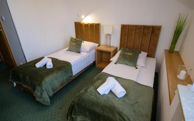 Hotel Duet