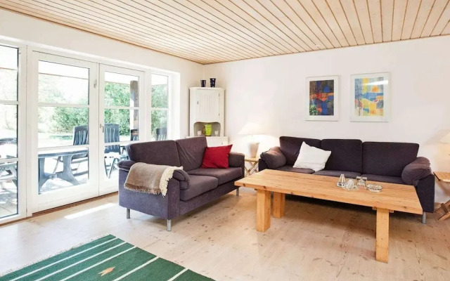 8 Person Holiday Home in Store Fuglede