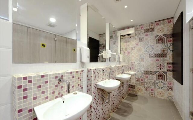 The Social House - Coliving & Hostel