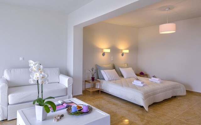 Cozy Villa Irida at Tersanas Chania with Private Pool near Beach & Restaurants