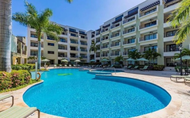 One Bedroom Ground Floor With a Pool View