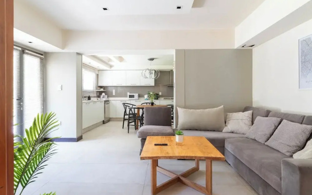 FLIPHAUS Wine Country Mansion 27pax