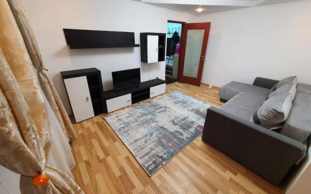 Apartament spatios, living+ 2 dormitoare