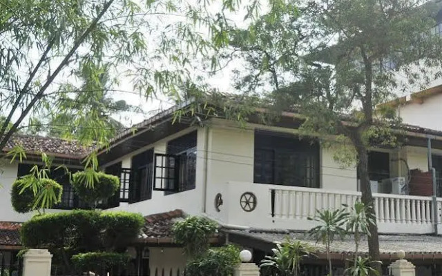 Hotel Randiya
