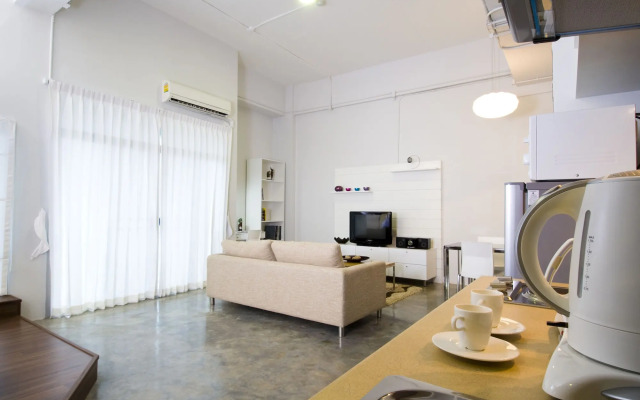 T Series Place(formerly 212 Serviced Apartment)