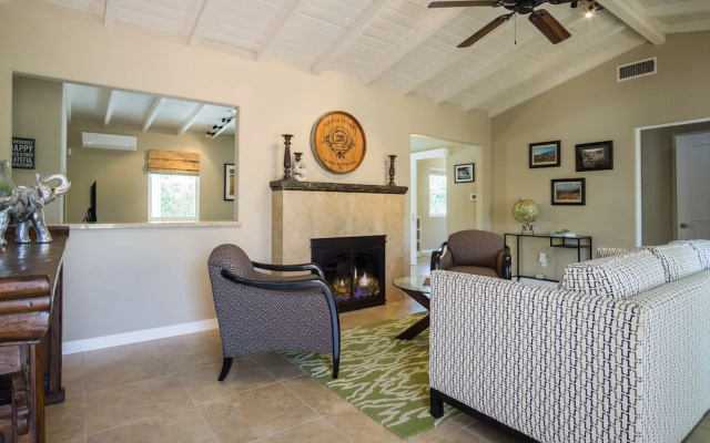 Lovely Palm Springs 2BR by RedAwning