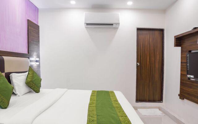 Hotel Plaza Executive Kurla