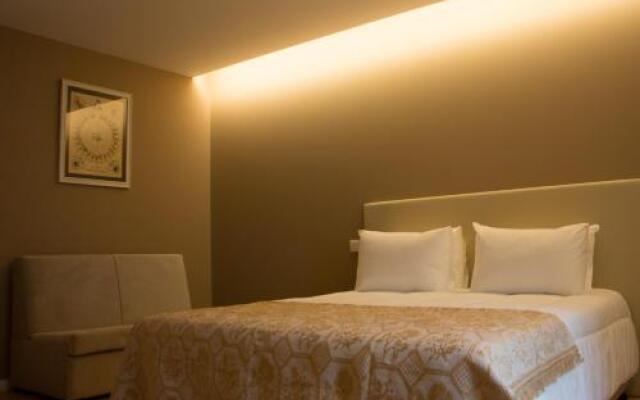 Feira Hostel & Suites