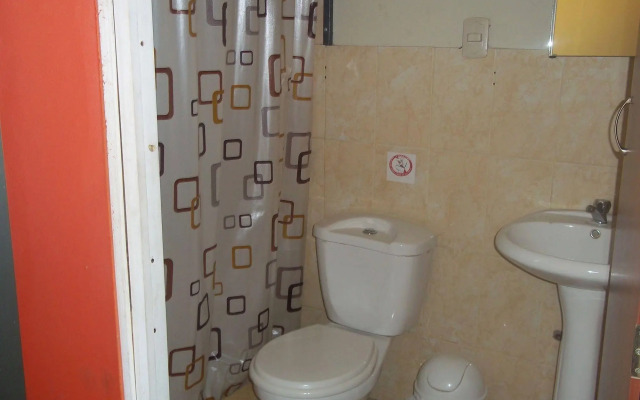 Mango Hostel Bed & Breakfast