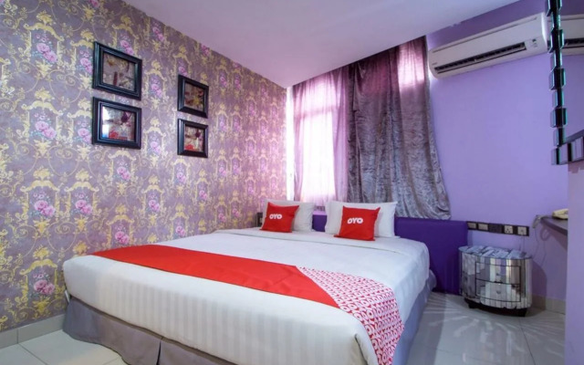 Max Star Hotel - Backpackers