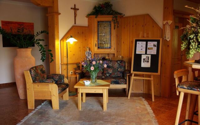 Hotel Weinberghof & Weingut Lagler