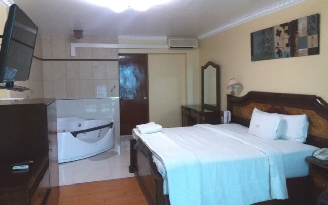 Inkari Suites Hotel
