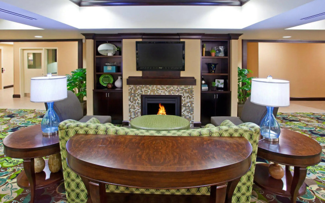 Holiday Inn Express Columbus-Dublin by IHG