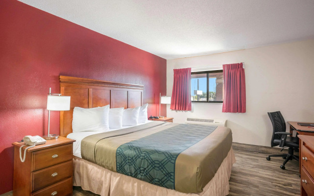 Econo Lodge Cedar Rapids South