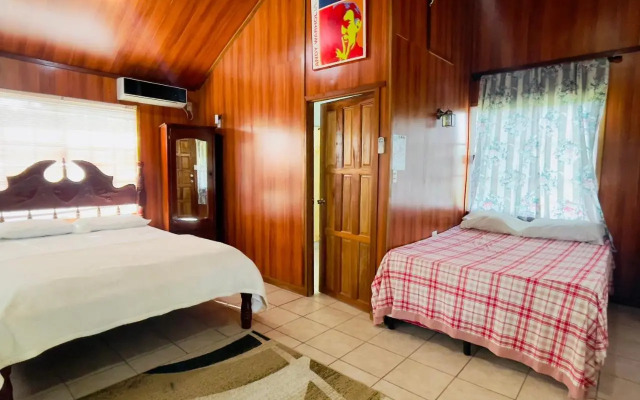 Lamanai Riverside Retreat