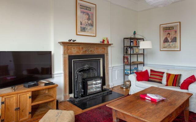 Stunning 4 Bedroom Central Edinburgh