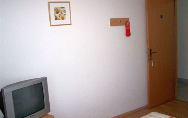 Guesthouse Ivac Inn Zagreb Airport