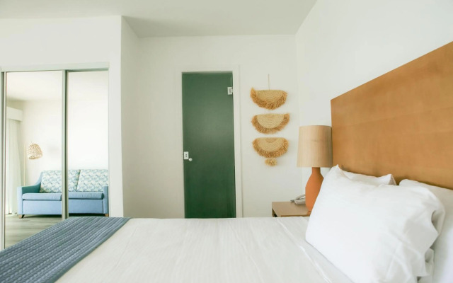 Capri Laguna on the Beach