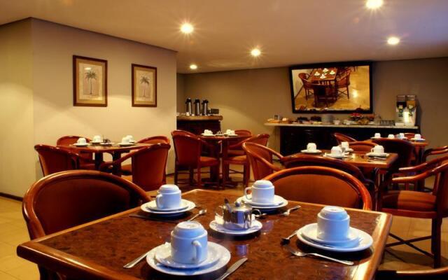 Duque Center Hotel