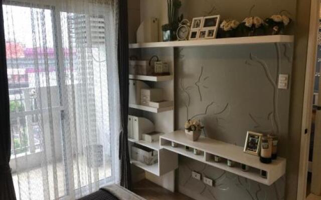 Sta.Mesa across SM Model Unit 2 BR