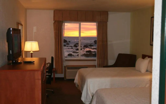 Oceanfront Lodge