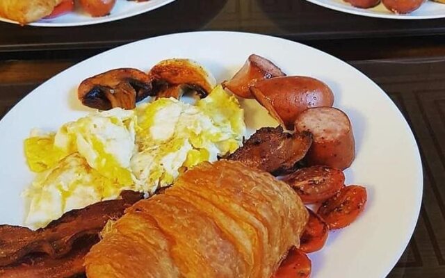 Little Paris Bed and Breakfast