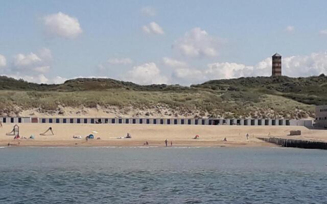 Luxe prive-kamer - studio in villa aan zee, Dishoek, vernieuwd