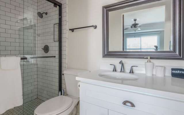 Spacious 4BR Townhouse by WanderJaunt