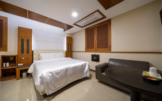 Suwon Guundong Neo