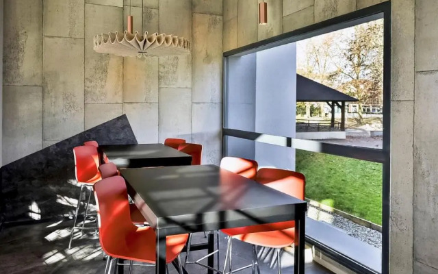 Ibis Annecy Cran Gevrier Hotel