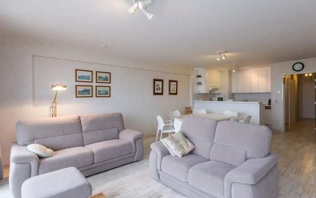 Nice Apartment With Sea-views