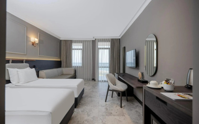 Adora Hotel & Resort